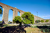 Evora - Aqueduto da gua de Prata. 